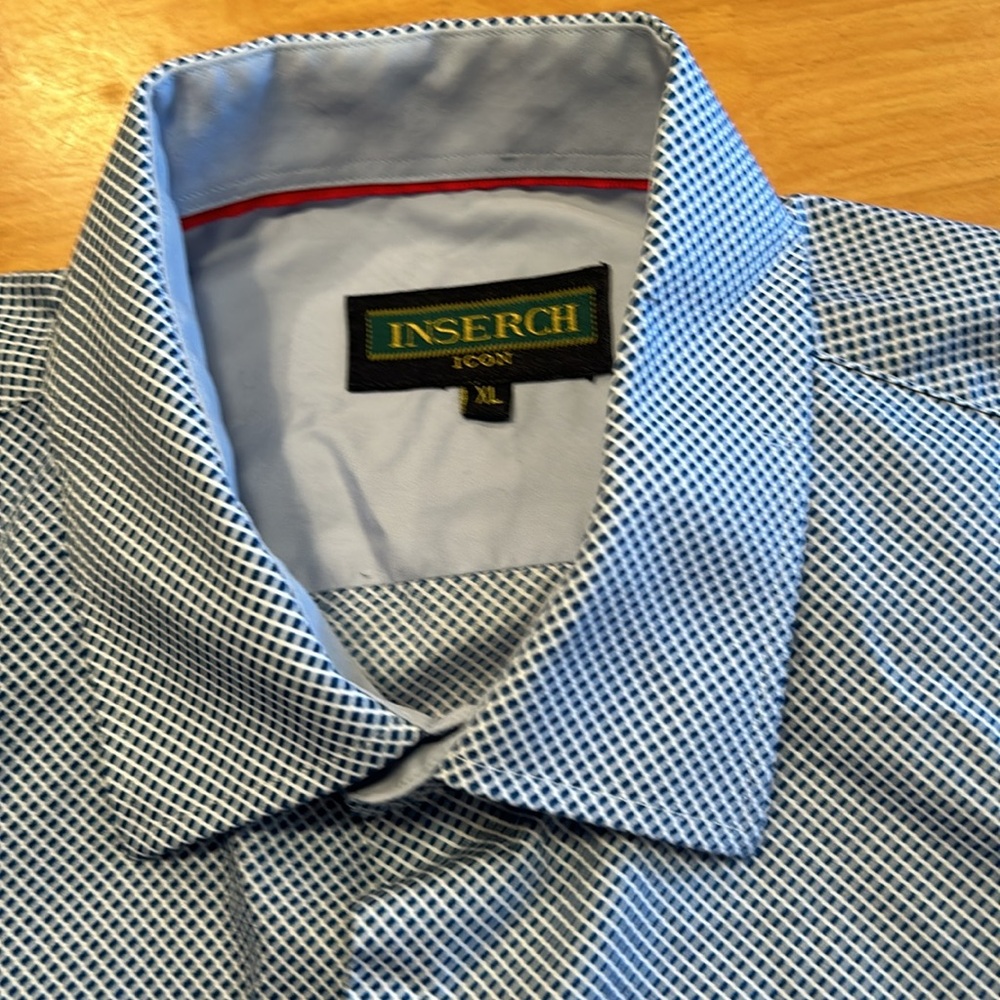 Inserch Men’s XL Blue & White printed Long sleeve button down EUC
